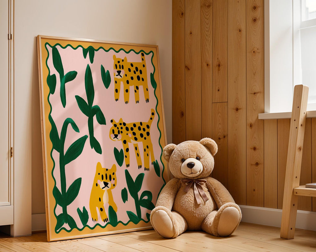Poster Kinderzimmer Leoparden · Tierposter mit Dschungelpflanzen · Bunte Safari Wanddeko für Kinderzimmer · Dekoprint ohne Rahmen